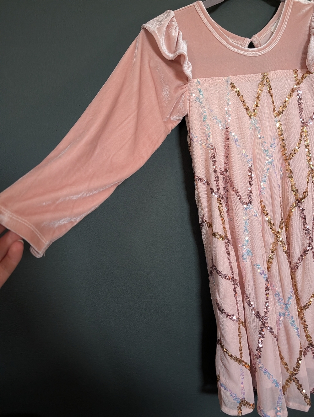 Girls Isobella & Chloe Dusty Rose Velvet And Ombre Sequin Dress 🌸 - Picture 4 of 7
